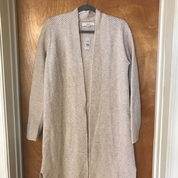 LOFT Sweaters - Nwt Loft Herringbone tan/cream long cardigan